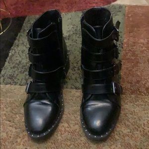 Black boots size 7.5